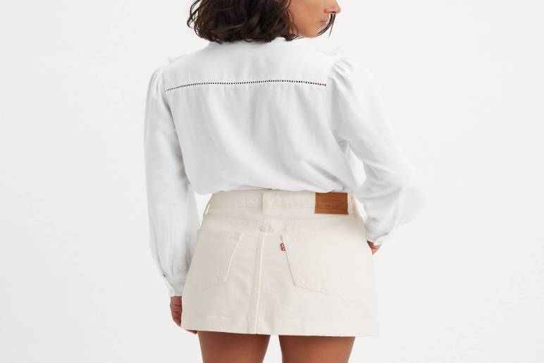 Why a White Denim Skirt Is a Must-Have Wardrobe Piece